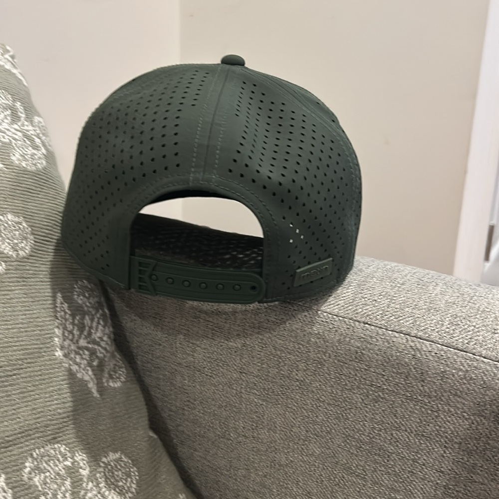 Melin Brand Dark Green Hat- Size S - Picture 4 of 4